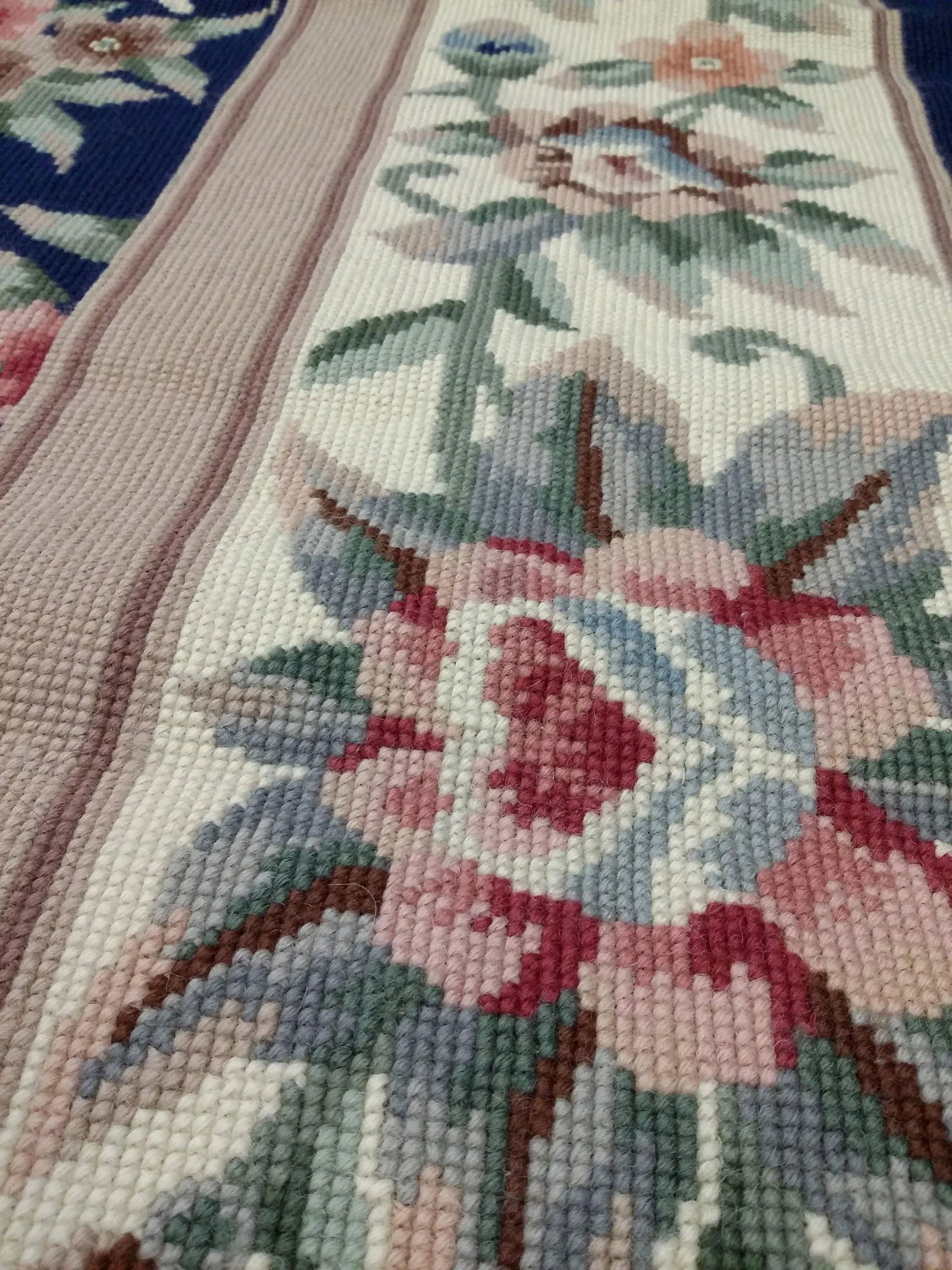 Handmade Floral Wool Needlepoint Area Rug - 4"²11"³ × 7"²11"³ - 4