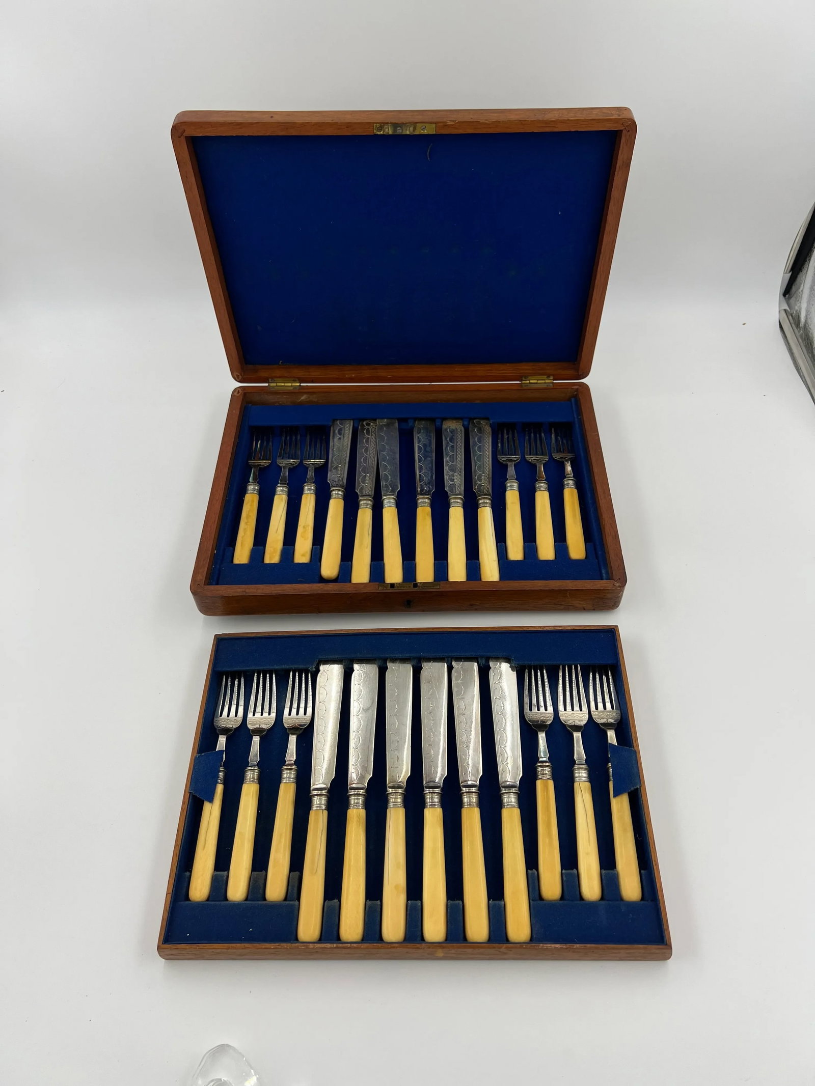 Antique Cases Edwardian Akin Brothers Sheffield 24 Piece Dessert Service - 9