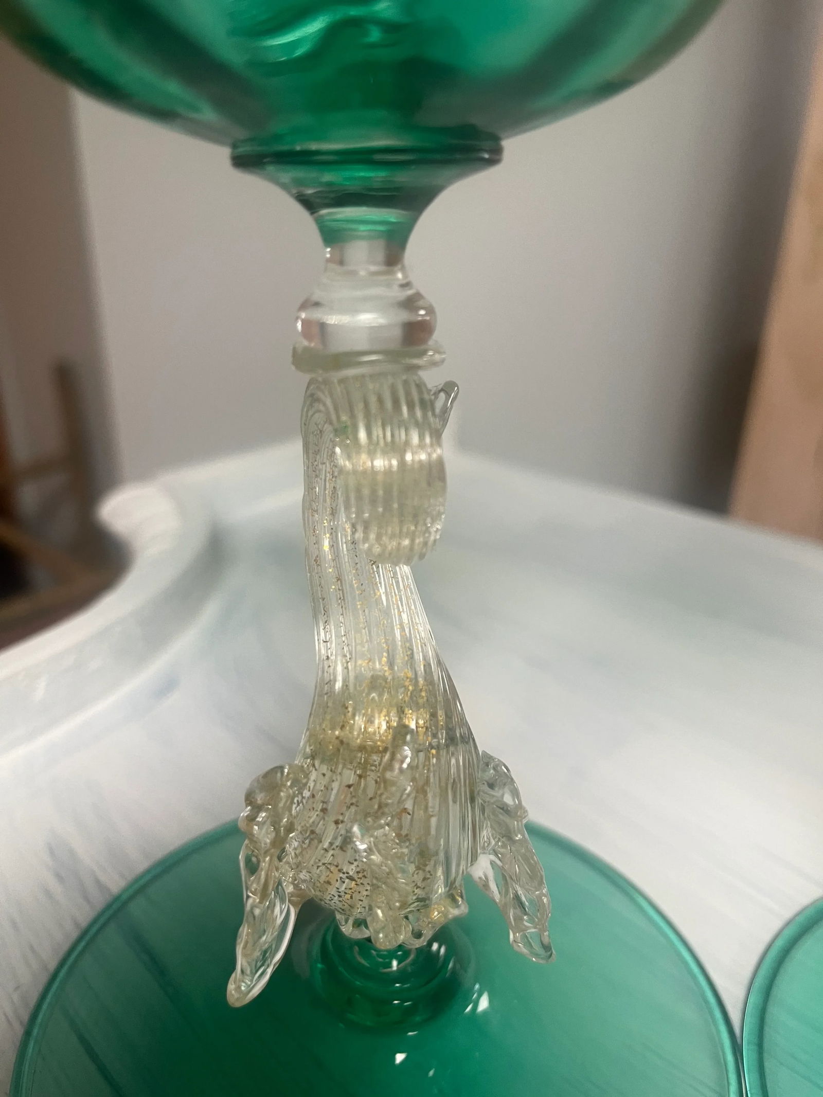 A Pair of Mid 20th Century Green and Gold Hand Blown Venetian Murano Glass Dolphin Candlesticks - 7