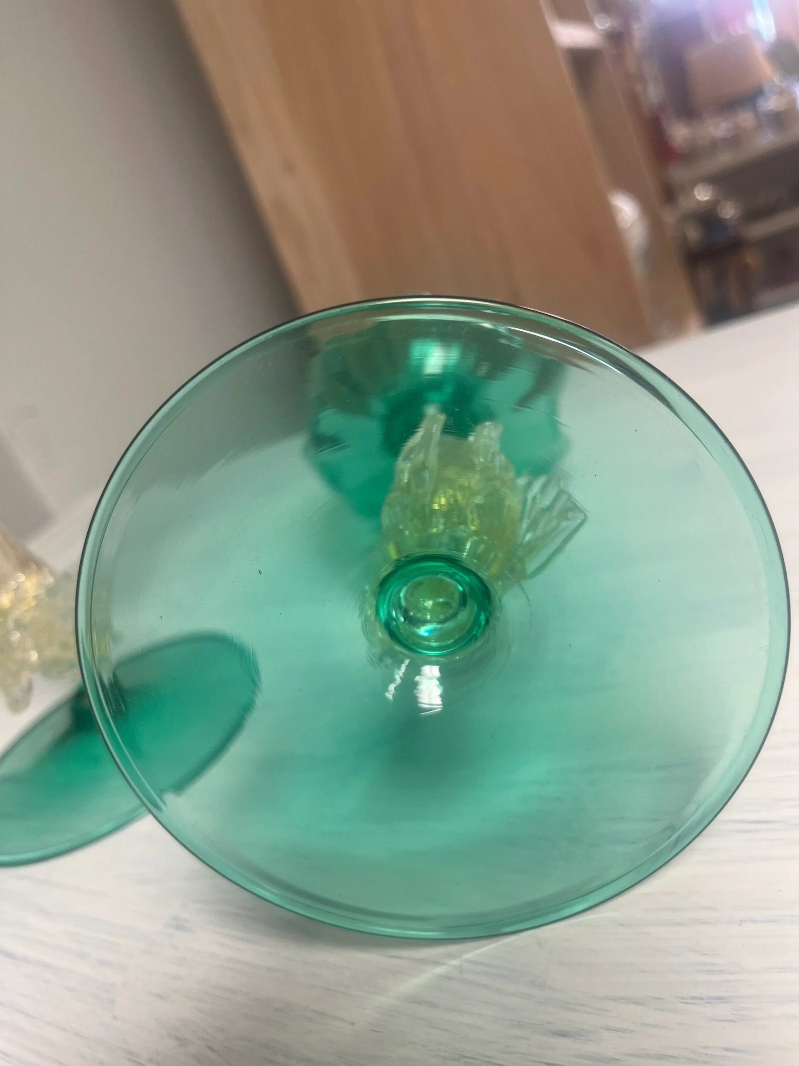 A Pair of Mid 20th Century Green and Gold Hand Blown Venetian Murano Glass Dolphin Candlesticks - 8