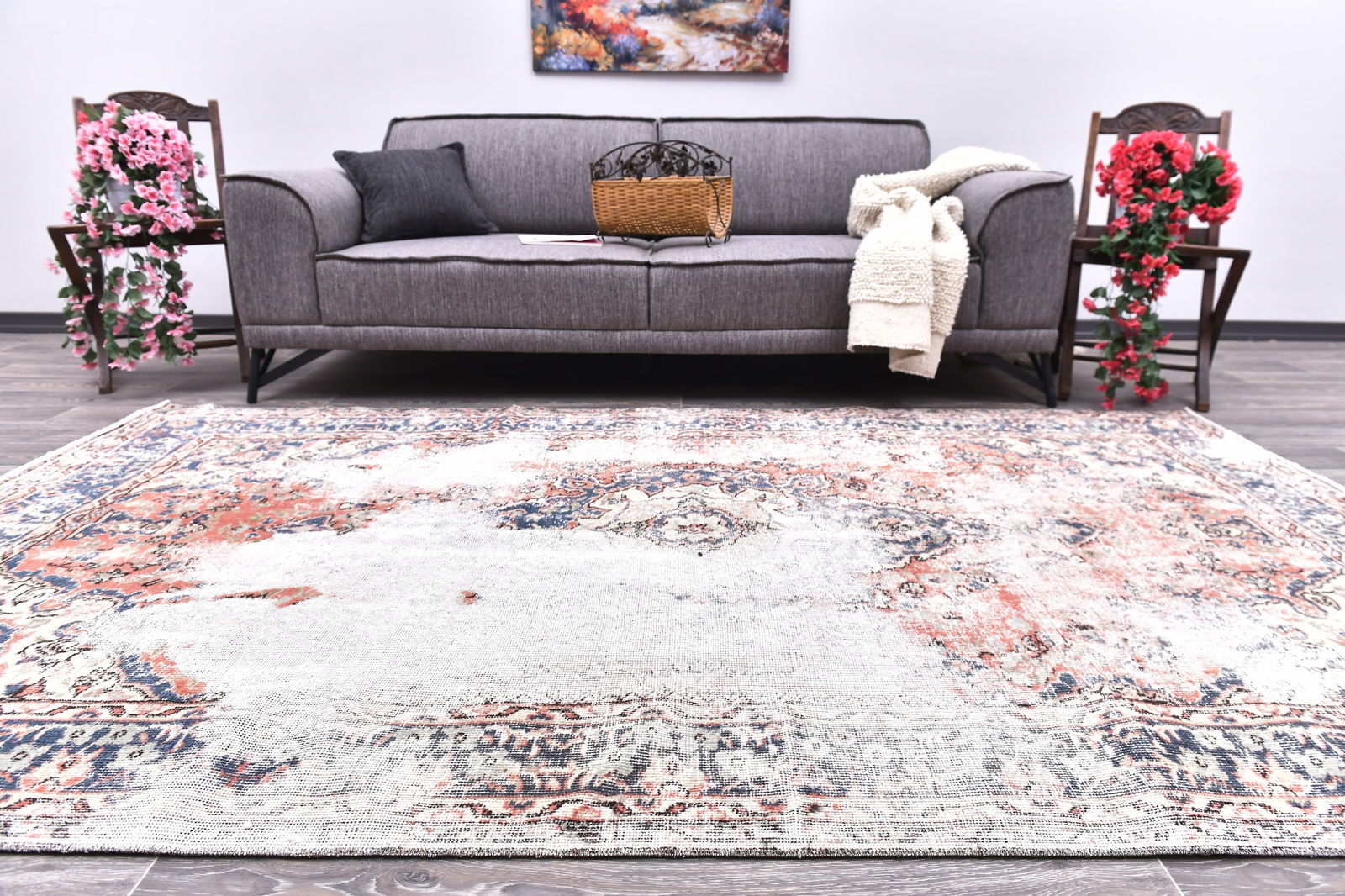 5'5'' x 9'2'' Handmade Vintage Wool Rug - 244752: Title: 5'5'' x 9'2'' Handmade Vintage Wool Rug - 244752Description:5'5'' x 9'2'' Handmade Vintage Wool Rug - 244752Origin:TurkiyeDate/Period:1960-90Materials:Wool,CottonDimension:5'5''x9'2'' ft,