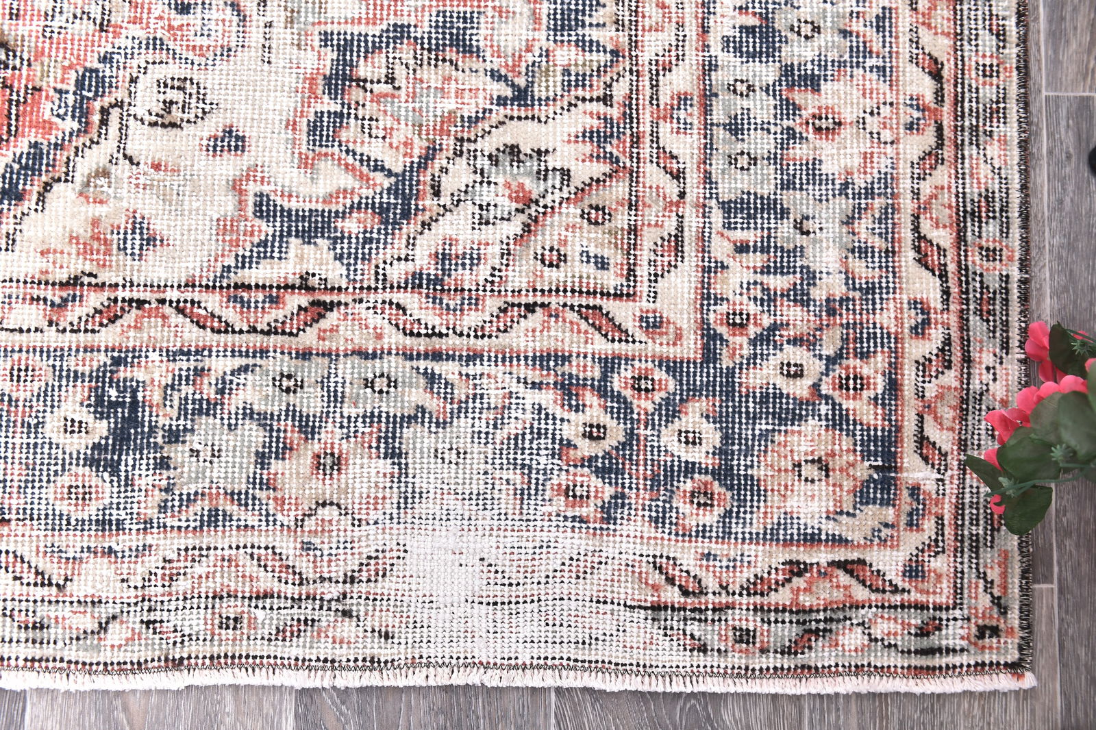 5'5'' x 9'2'' Handmade Vintage Wool Rug - 244752 - 9