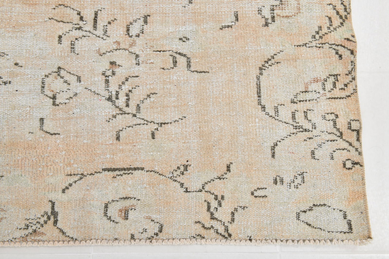 5'8'' x 9'1'' Unique Handmade Vintage Rug - 21956 - 11