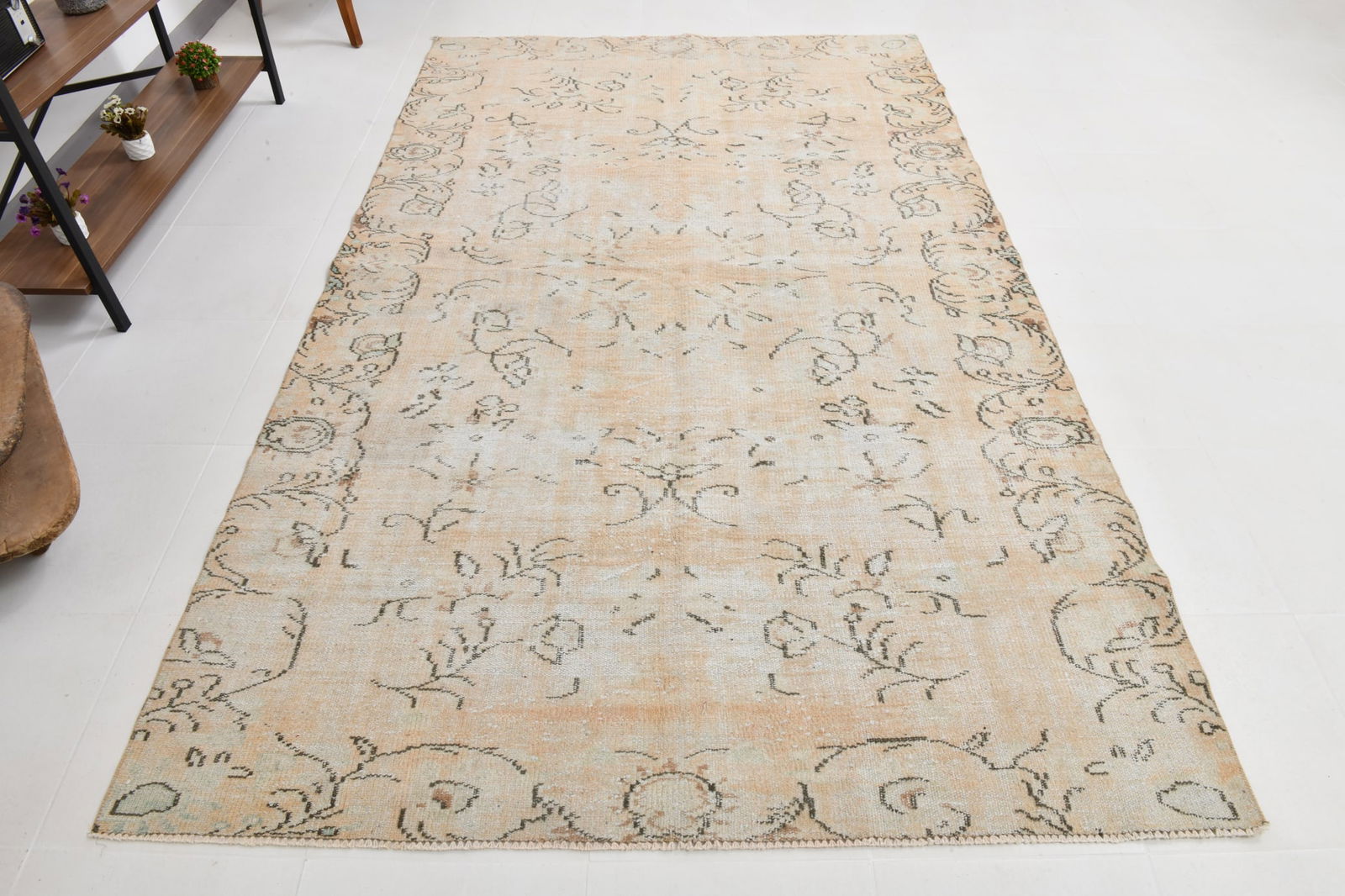 5'8'' x 9'1'' Unique Handmade Vintage Rug - 21956 - 5