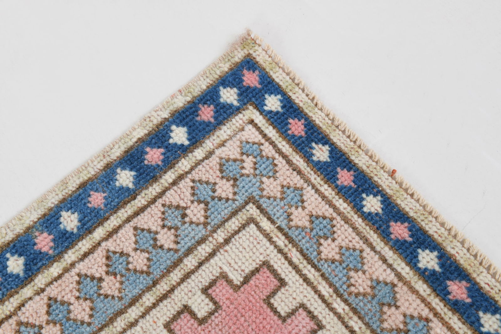 6'7'' x 10'10'' Unique Handmade Vintage Rug - 6708 - 9