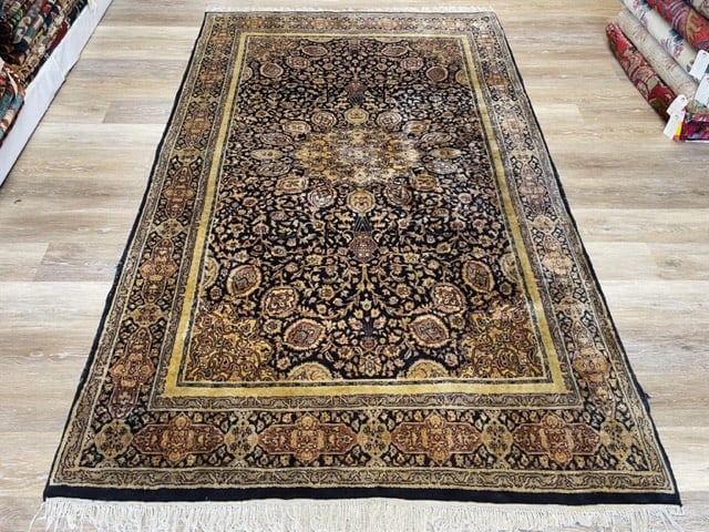 Fine Vintage Tabriz Rug-5101: Title:Fine Vintage Tabriz Rug-5101Description:Vintage Tabriz design Indo-Persaian, from india, size 4 ft. 4 inches by 7 ft. 7 inches, circa 19890, excellent condition with all original ends and edges