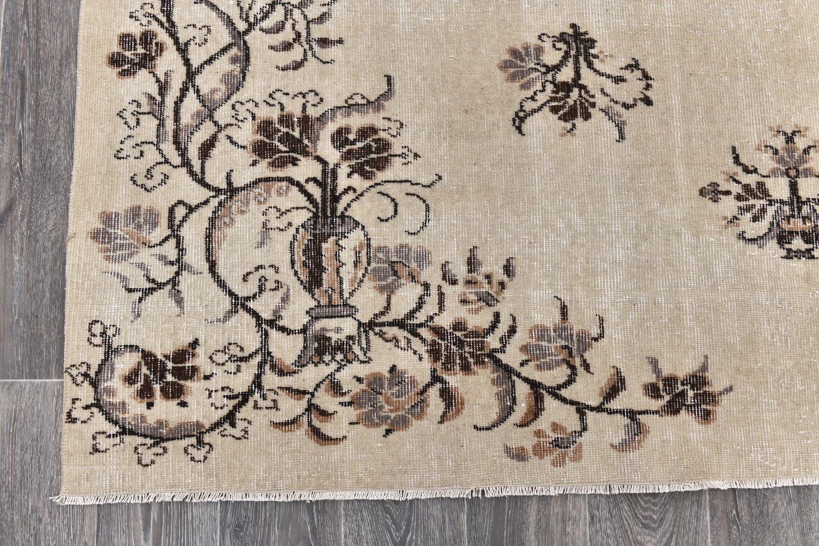 6'9'' x 10'1'' Handmade Vintage Wool Rug - 243977 - 8