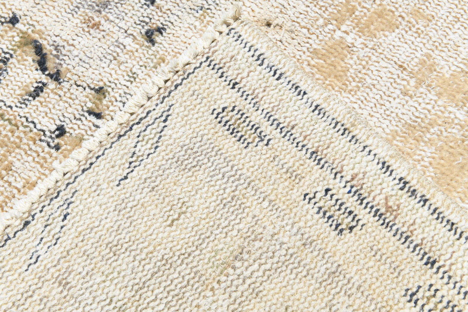 5'4'' x 8'4'' Handmade Vintage Wool Rug - 17645 - 14