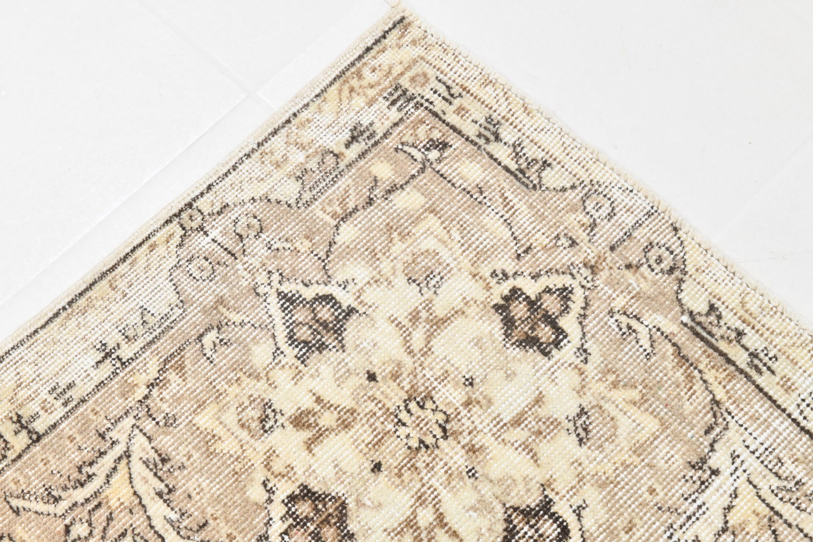 6'5'' x 9'7'' Handmade Vintage Wool Rug - 21865 - 10