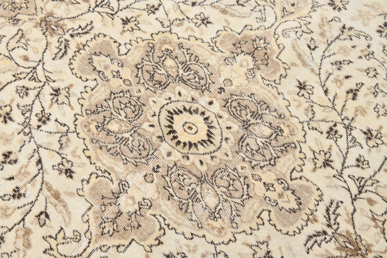 6'5'' x 9'7'' Handmade Vintage Wool Rug - 21865 - 6