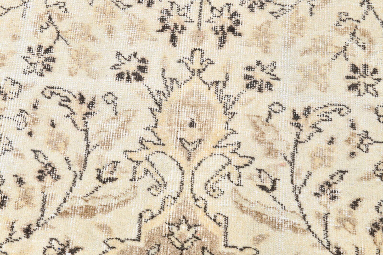 6'5'' x 9'7'' Handmade Vintage Wool Rug - 21865 - 8