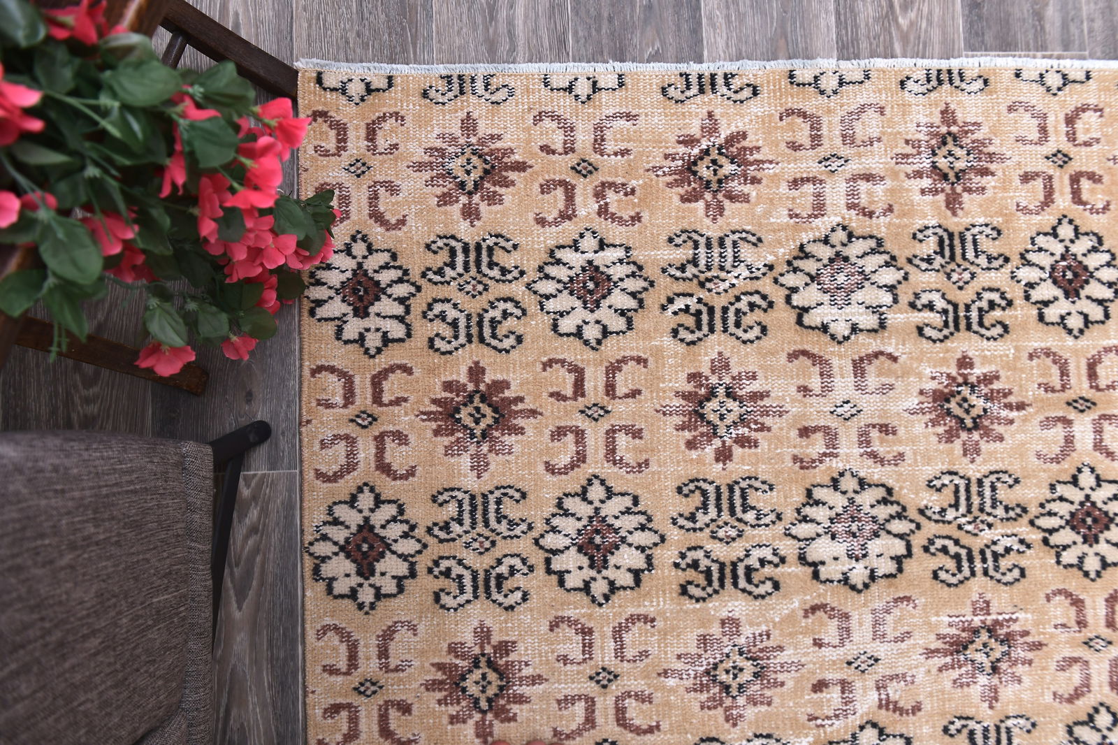 4'4'' x 7'3'' Turkish Vintage Runner Rug - 244743 - 11