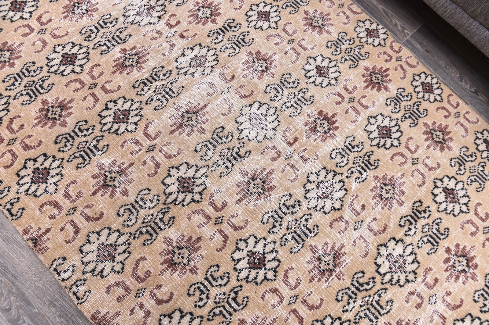 4'4'' x 7'3'' Turkish Vintage Runner Rug - 244743 - 4