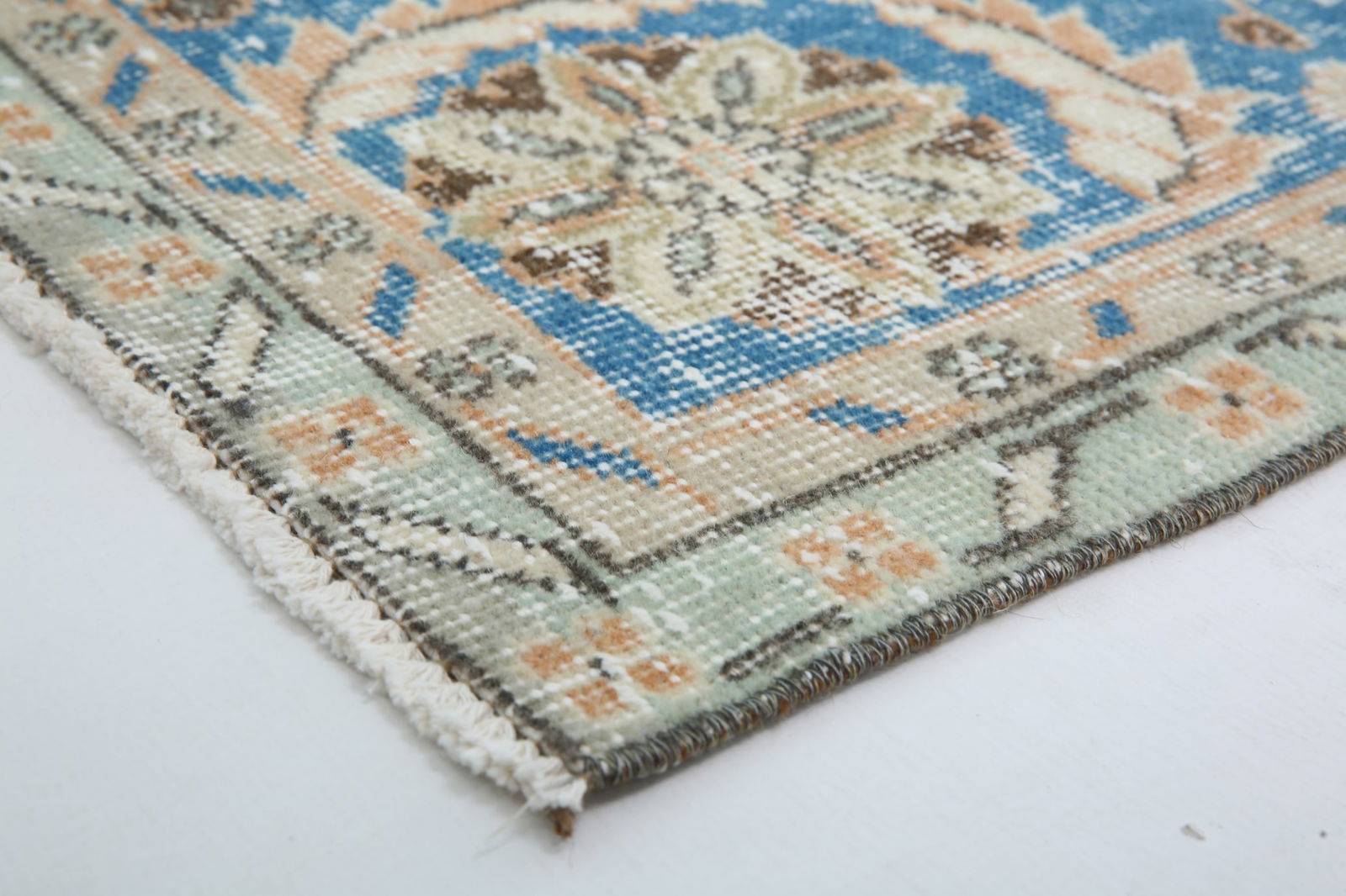 7'3'' x 11'3'' Unique Handmade Vintage Rug - 18692 - 11