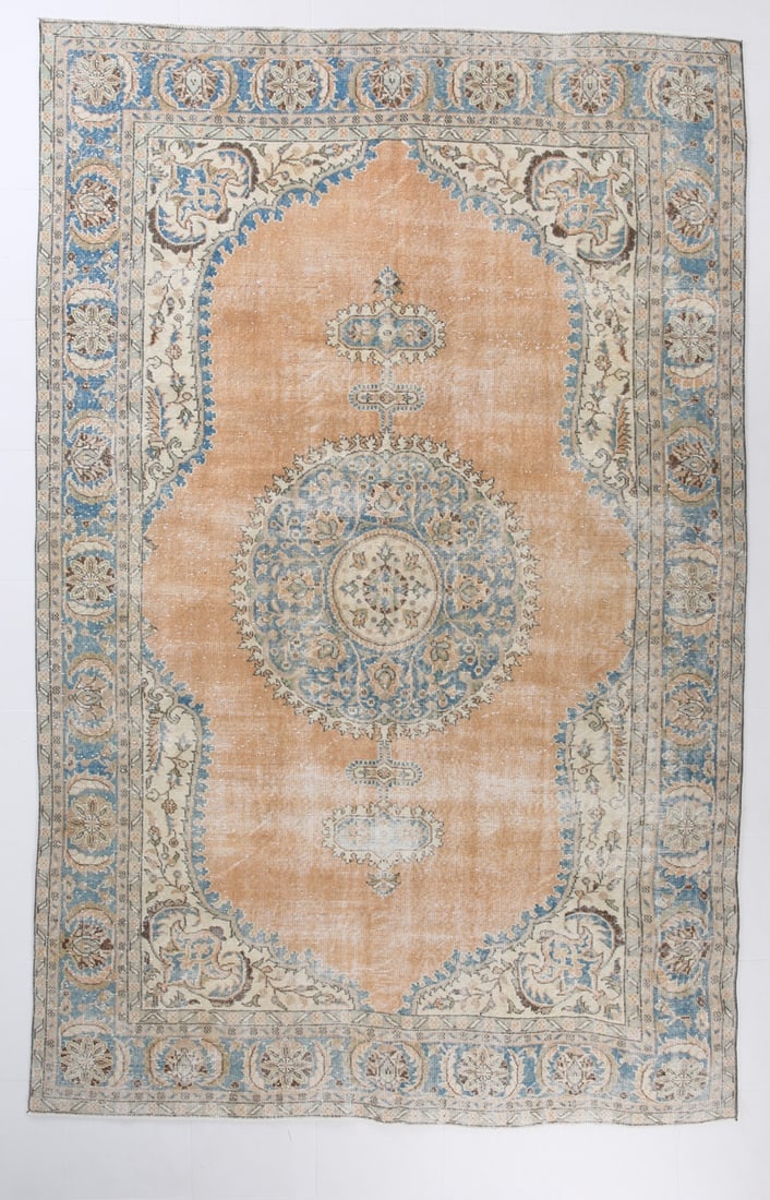 7'3'' x 11'3'' Unique Handmade Vintage Rug - 18692: Title: 7'3'' x 11'3'' Unique Handmade Vintage Rug - 18692Description:7'3'' x 11'3'' Unique Handmade Vintage Rug - 18692Origin:TurkiyeDate/Period:1960-90Materials:Wool,CottonDimension:7'3''x11'3'' ft,