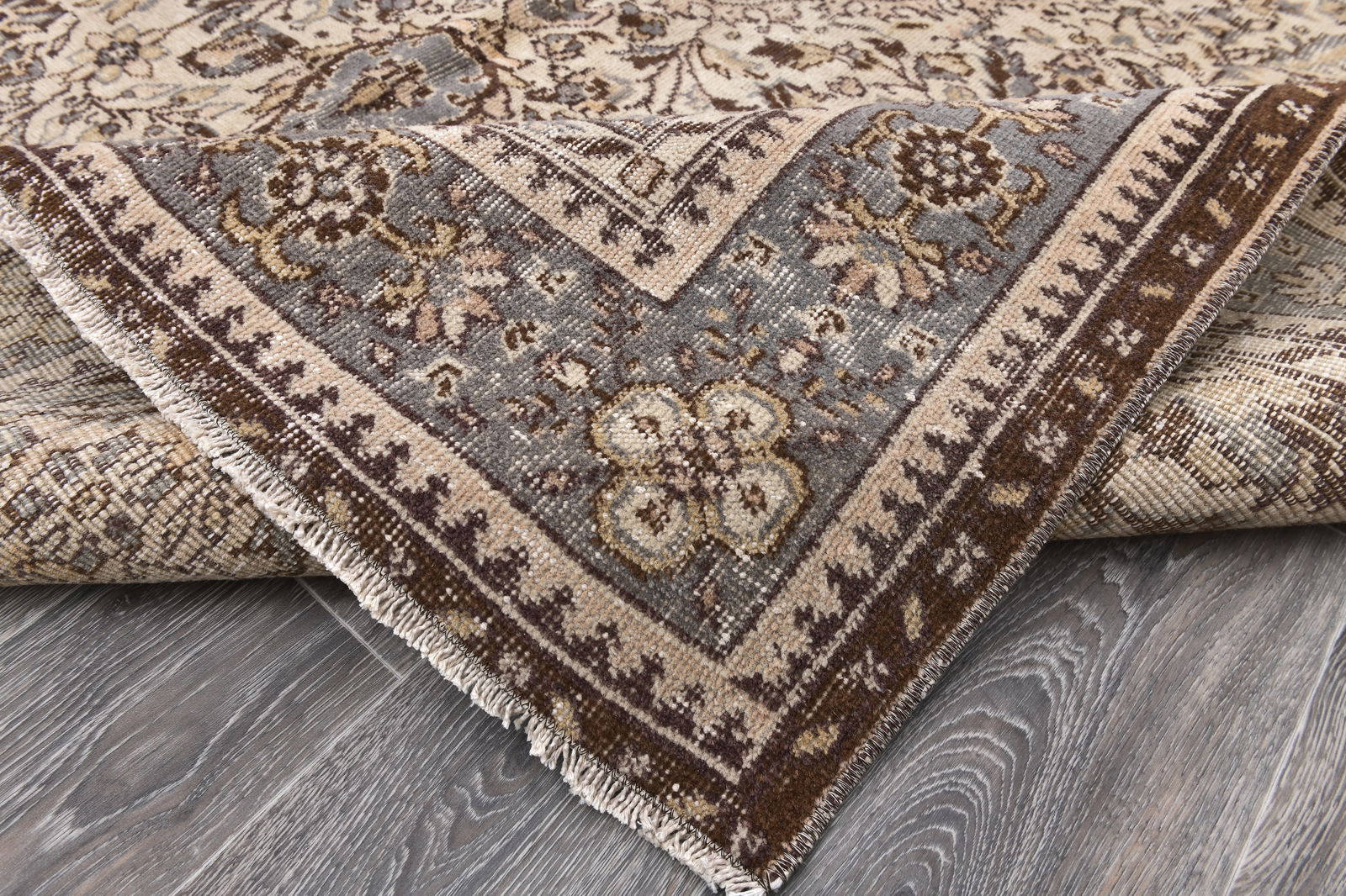 7'0'' x 9'10'' Handmade Vintage Wool Rug - 243990 - 12
