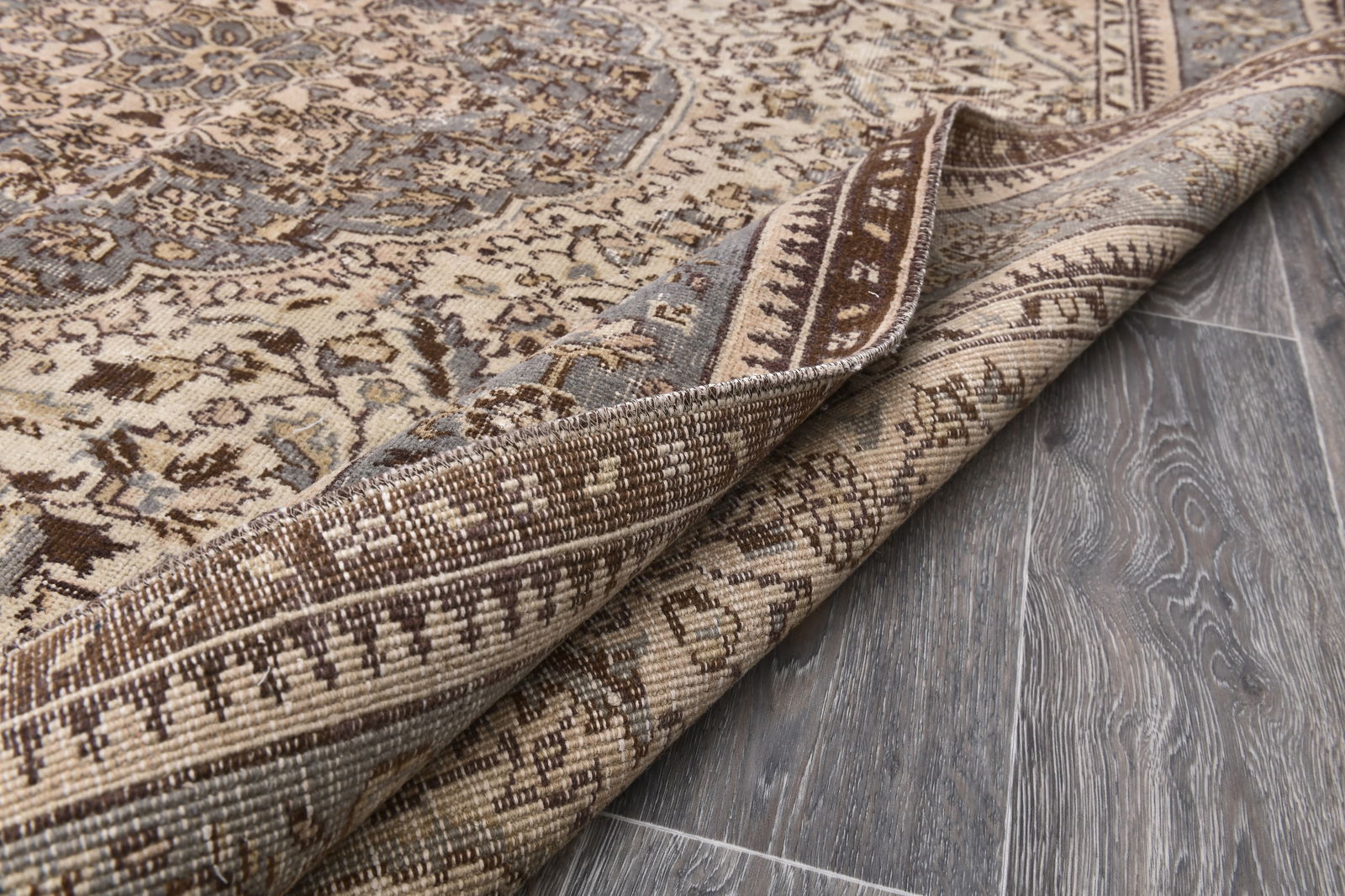 7'0'' x 9'10'' Handmade Vintage Wool Rug - 243990 - 13