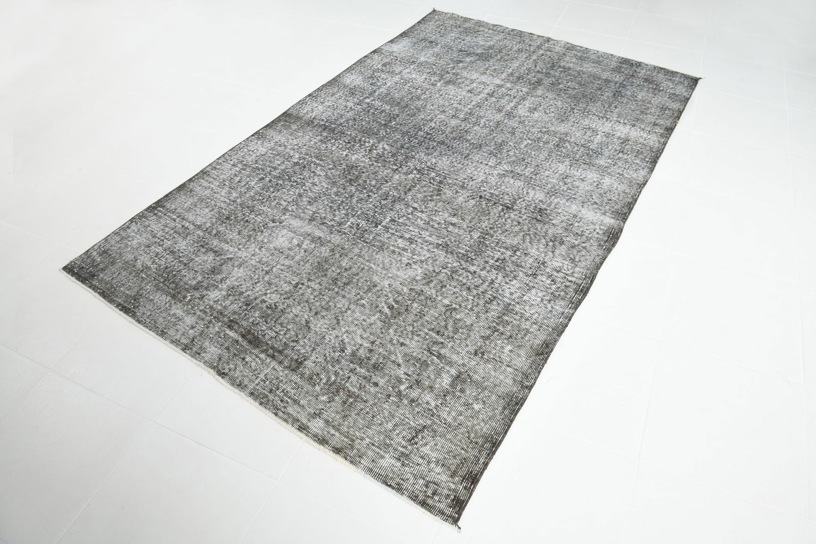 5'1'' x 8'1'' Handmade Vintage Wool Rug - 5047 - 18