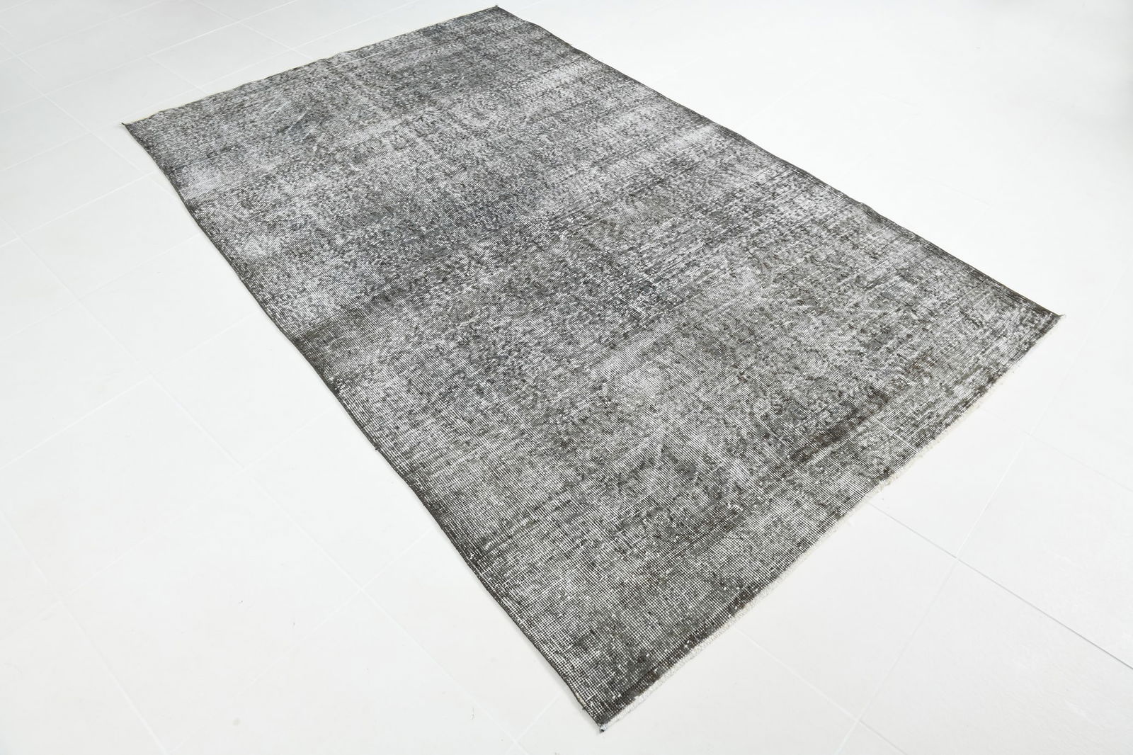 5'1'' x 8'1'' Handmade Vintage Wool Rug - 5047 - 19