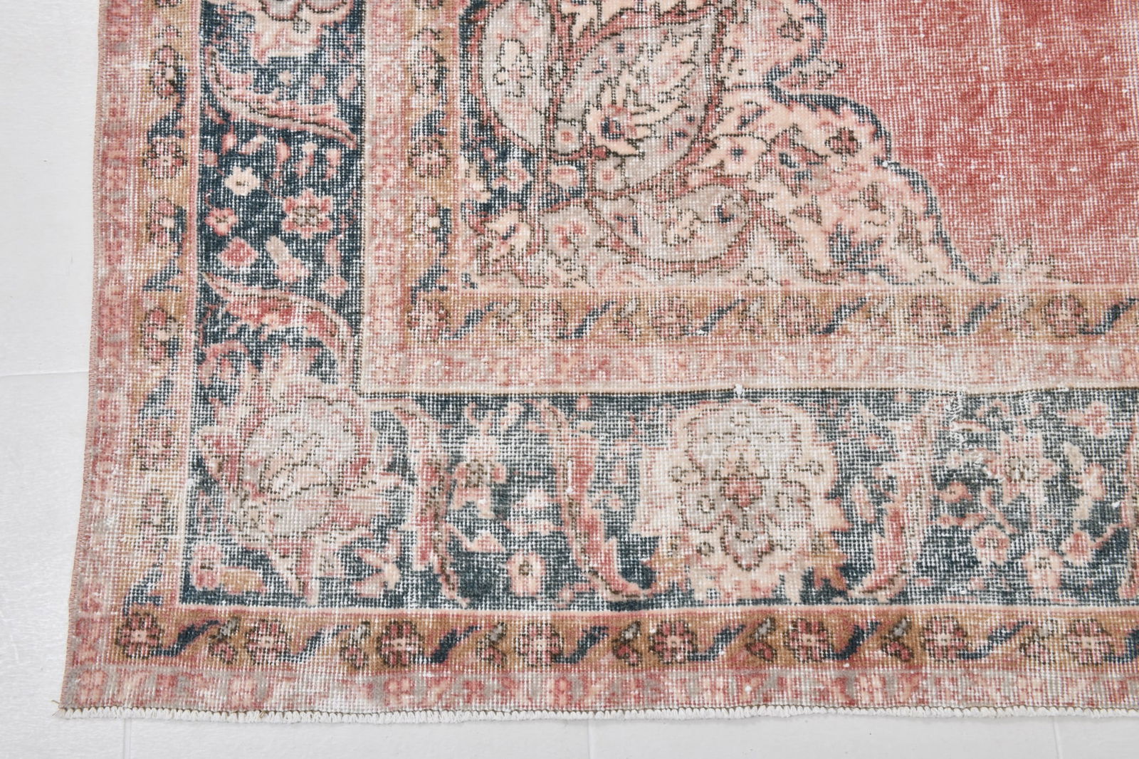 7'5'' x 12'0'' Handmade Vintage Wool Rug - 21709 - 11