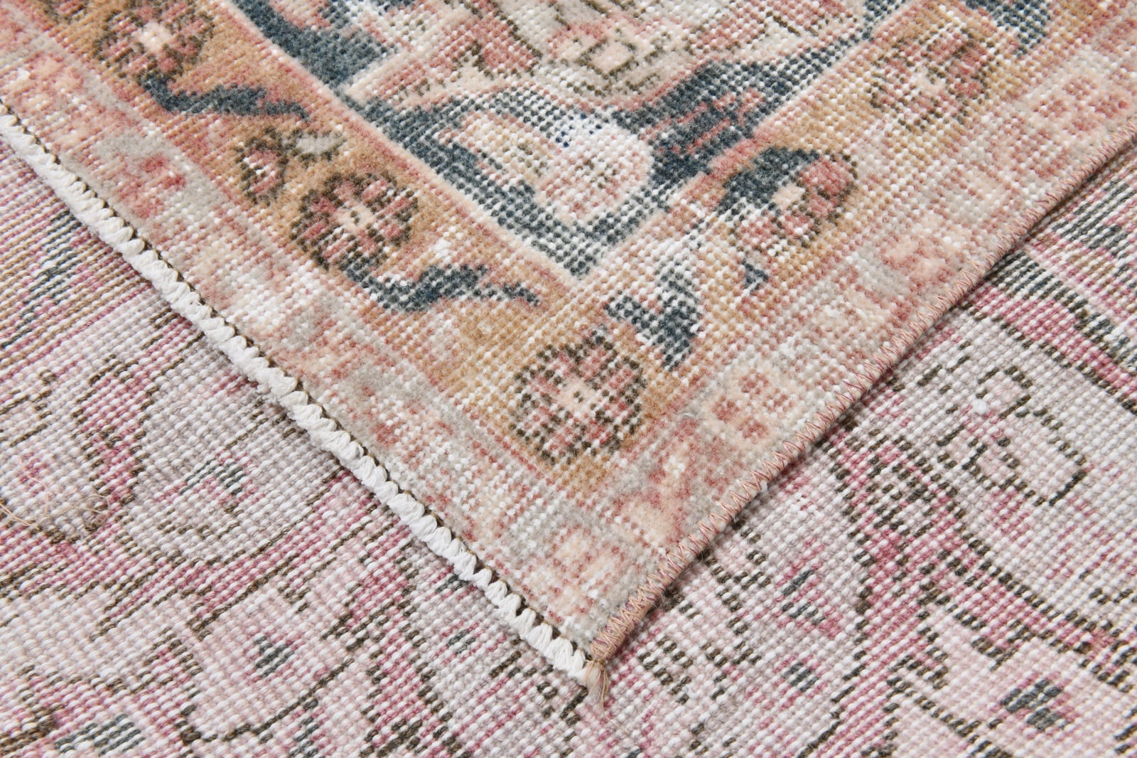 7'5'' x 12'0'' Handmade Vintage Wool Rug - 21709 - 16