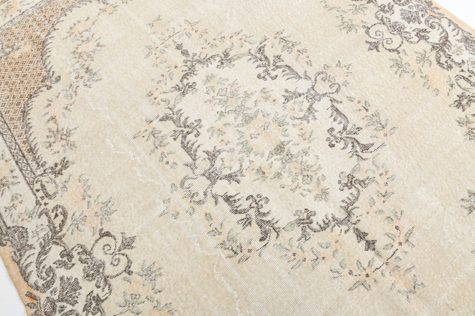 6'11'' x 10'3'' Handmade Vintage Wool Rug - 6874 - 7