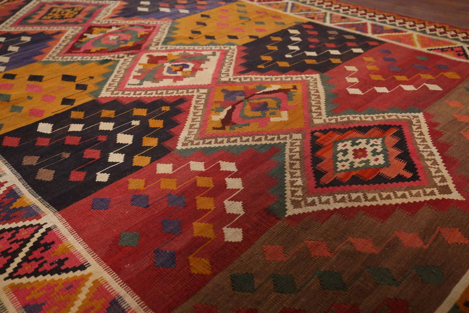 Vegetable Dye Kilim Qashqai Antique Persian Rug 5x8 - 6