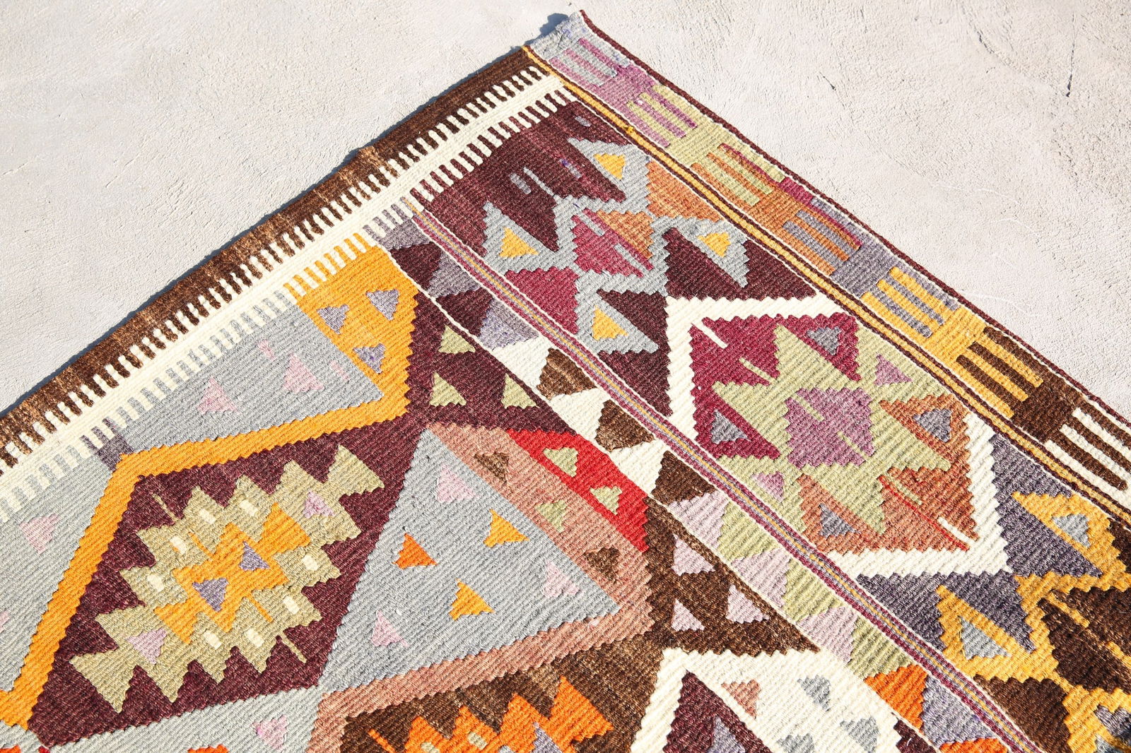 5'6'' x 8'9'' Turkish Vintage Runner Rug - 2131 - 14