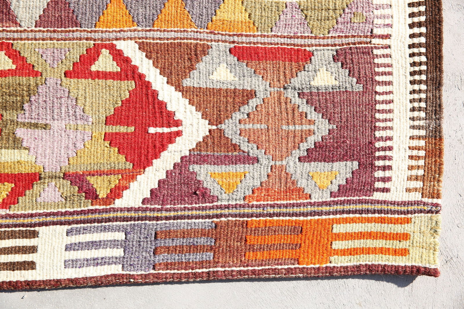 5'6'' x 8'9'' Turkish Vintage Runner Rug - 2131 - 8