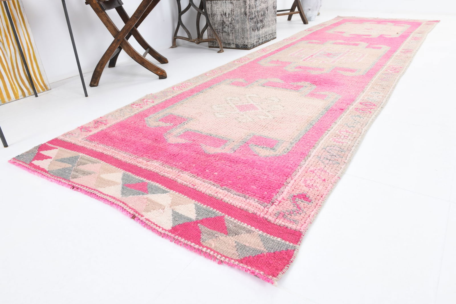 3'2'' x 11'4'' Unique Handmade Vintage Rug - 6818 - 5