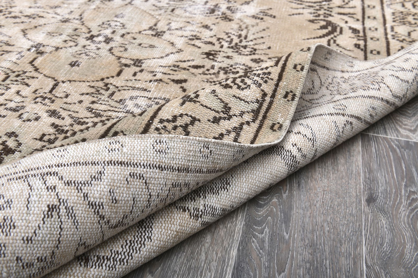 5'10'' x 9'3'' Handmade Vintage Wool Rug - 243814 - 13