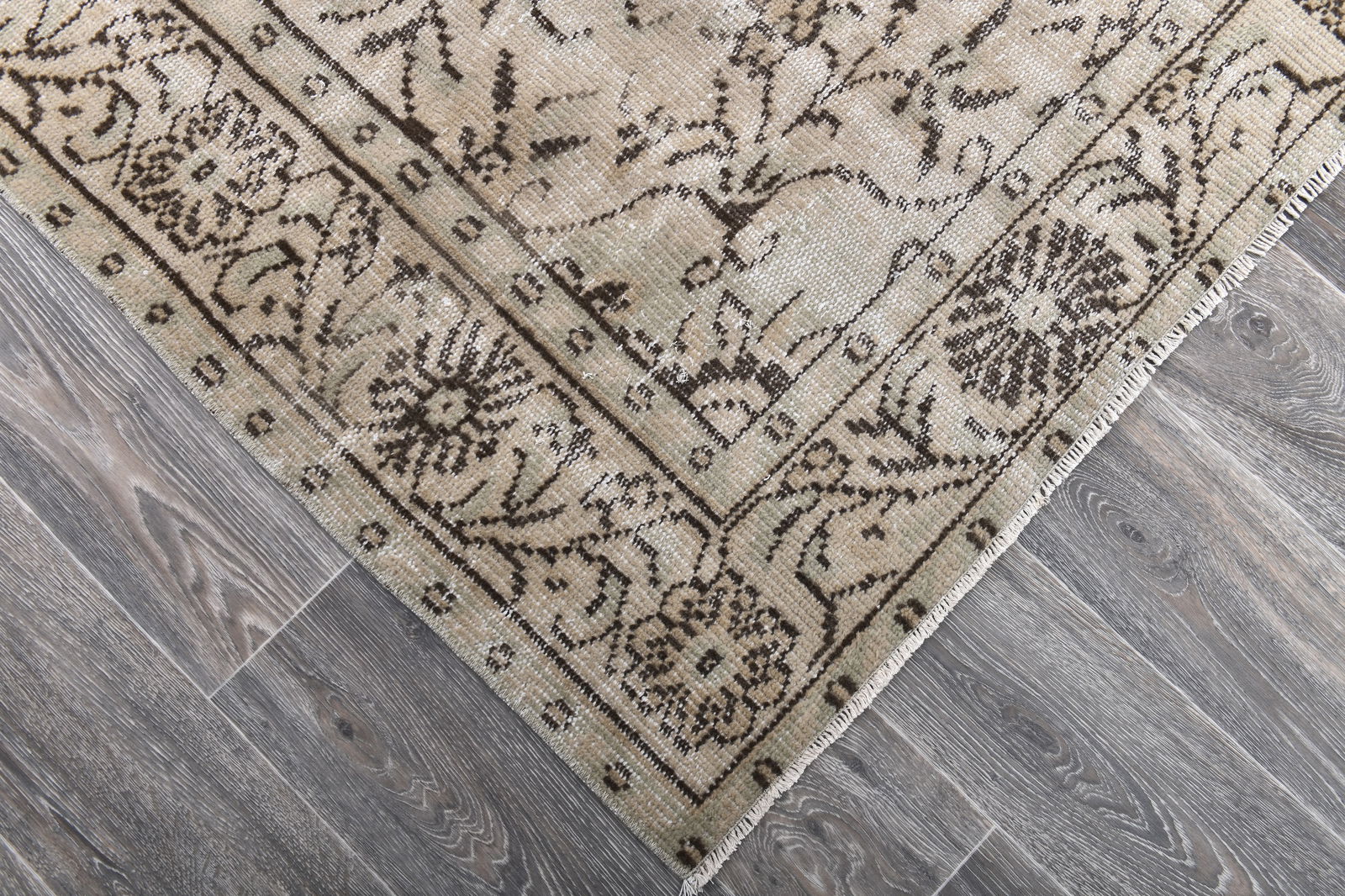 5'10'' x 9'3'' Handmade Vintage Wool Rug - 243814 - 7