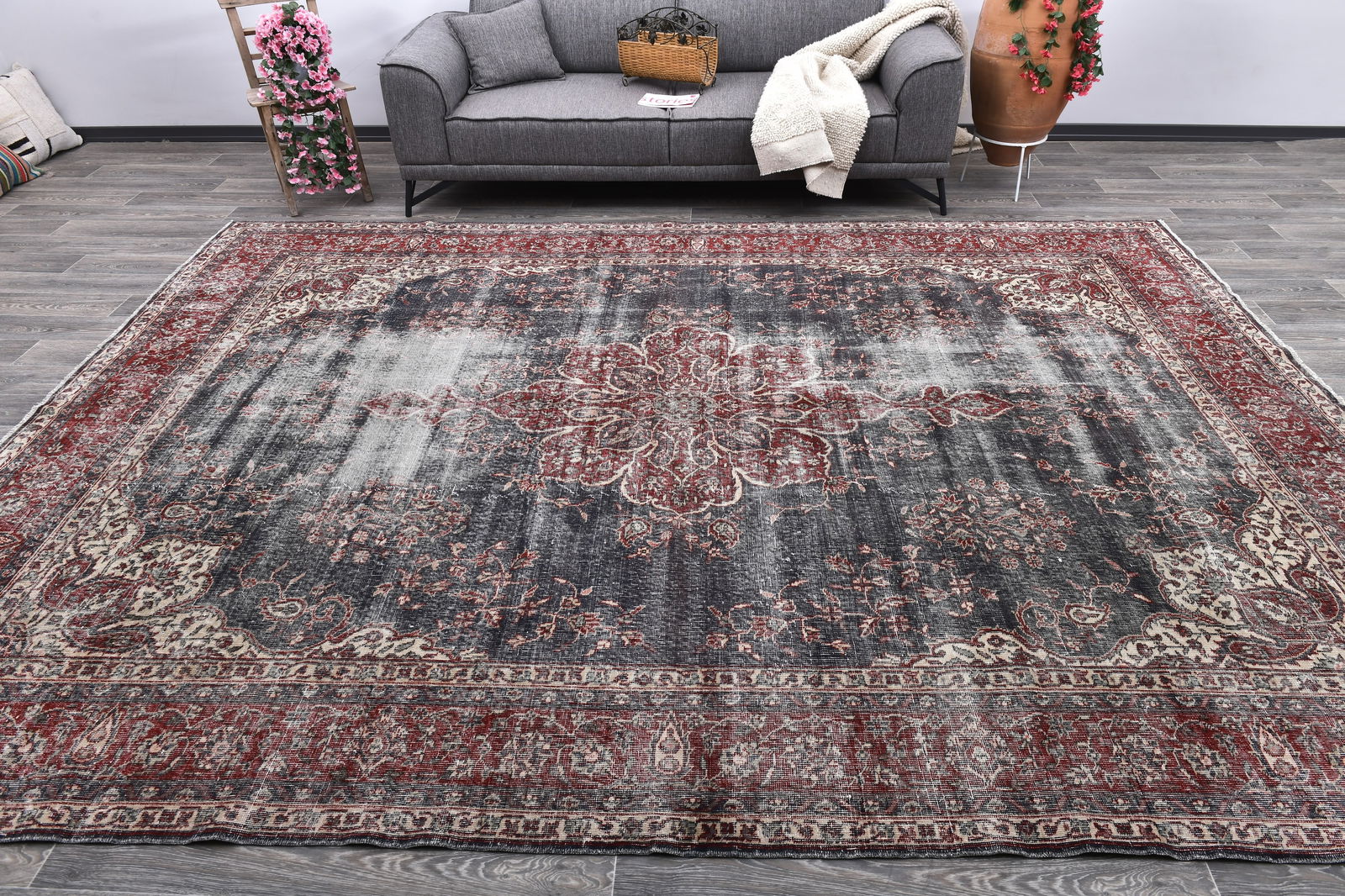 8'11'' x 12'7'' Handmade Vintage Wool Rug - 243825: Title: 8'11'' x 12'7'' Handmade Vintage Wool Rug - 243825Description:8'11'' x 12'7'' Handmade Vintage Wool Rug - 243825Origin:TurkiyeDate/Period:1960-90Materials:Wool,CottonDimension:8'11''x12'7''