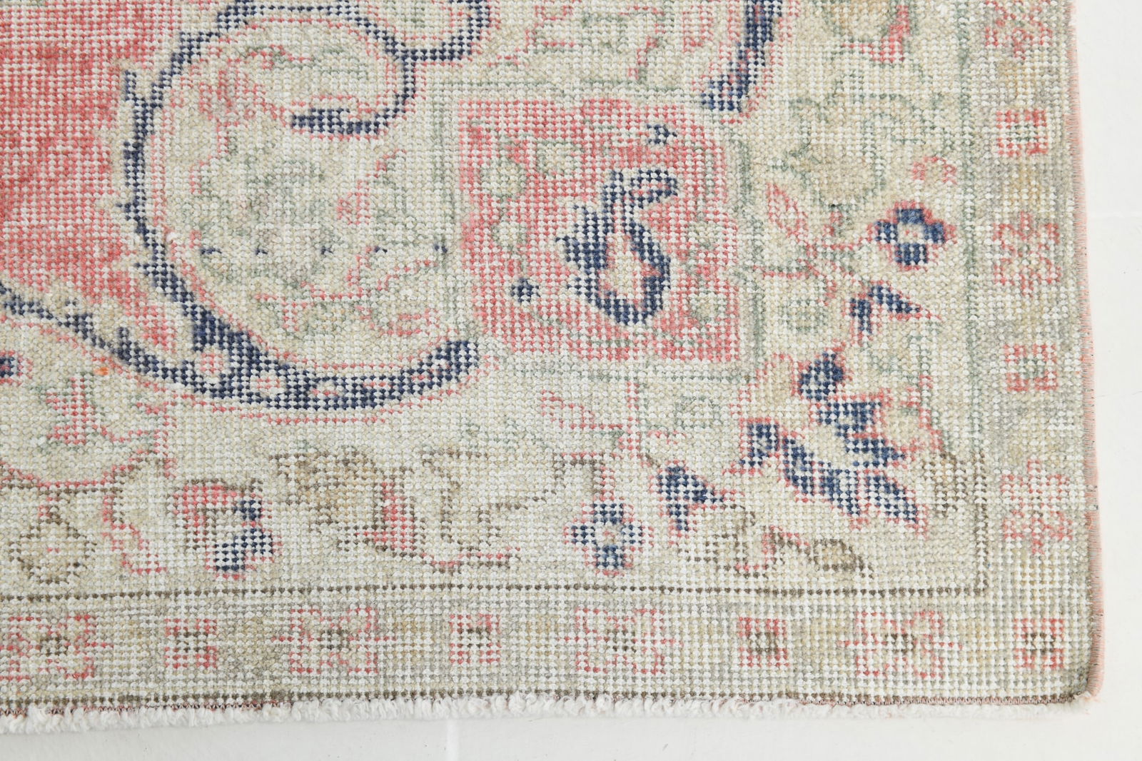 5'2'' x 7'11'' Handmade Vintage Wool Rug - 20489 - 11