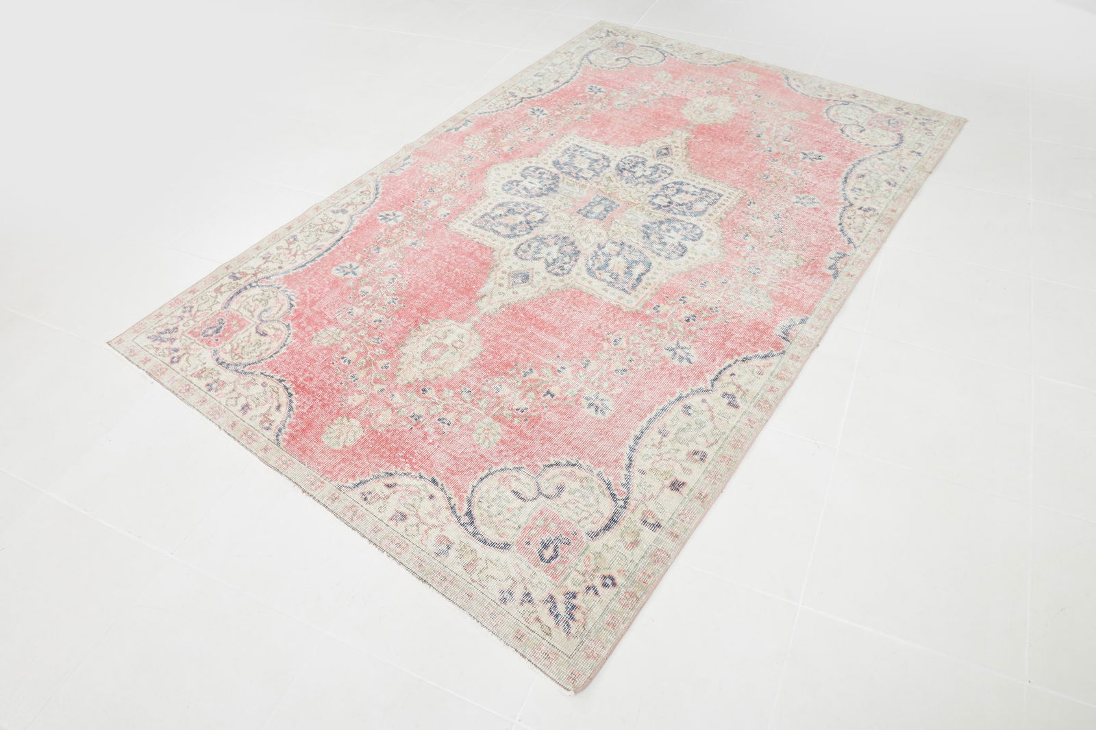 5'2'' x 7'11'' Handmade Vintage Wool Rug - 20489 - 19