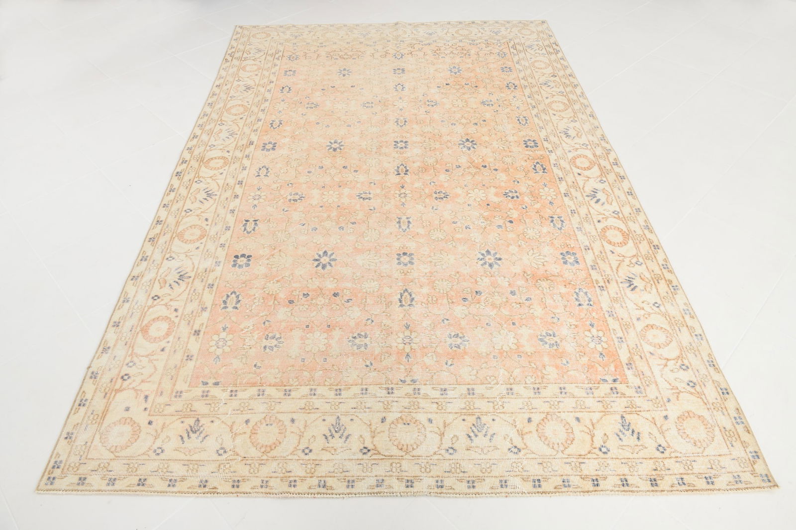 6'6'' x 10'0'' Handmade Vintage Wool Rug - 19070 - 17