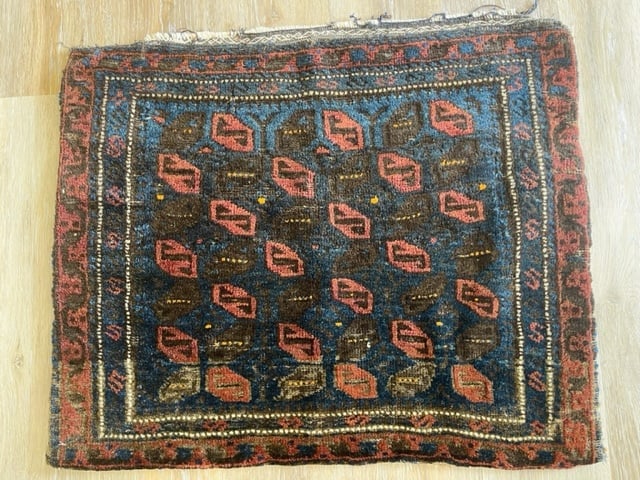 Antique persian Sadlebag baluch -2733: Title:Antique persian Sadlebag baluch -2733Description:Collector's antique Persian Baluch sadlebag from northwest Persia, size 1 ft. 10 inches by 2 ft. 1 inch, circa late 19th century, excellent