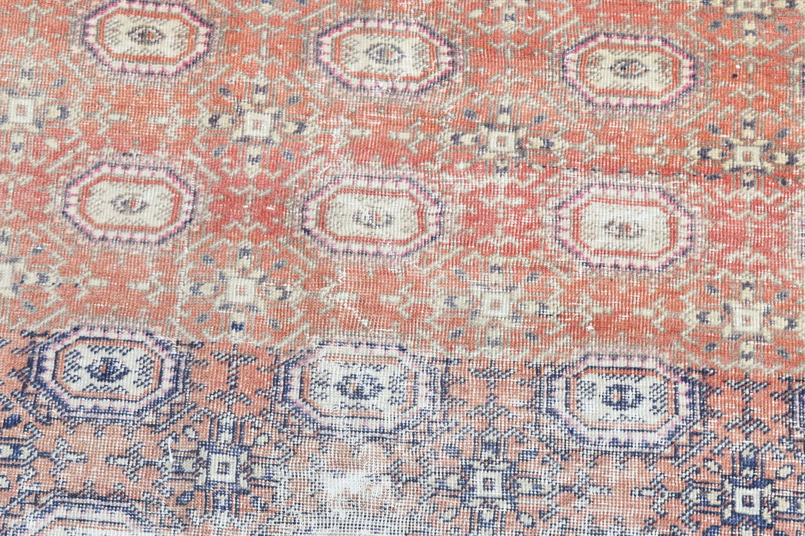 4'11'' x 6'11'' Handmade Vintage Wool Rug - 22483 - 7