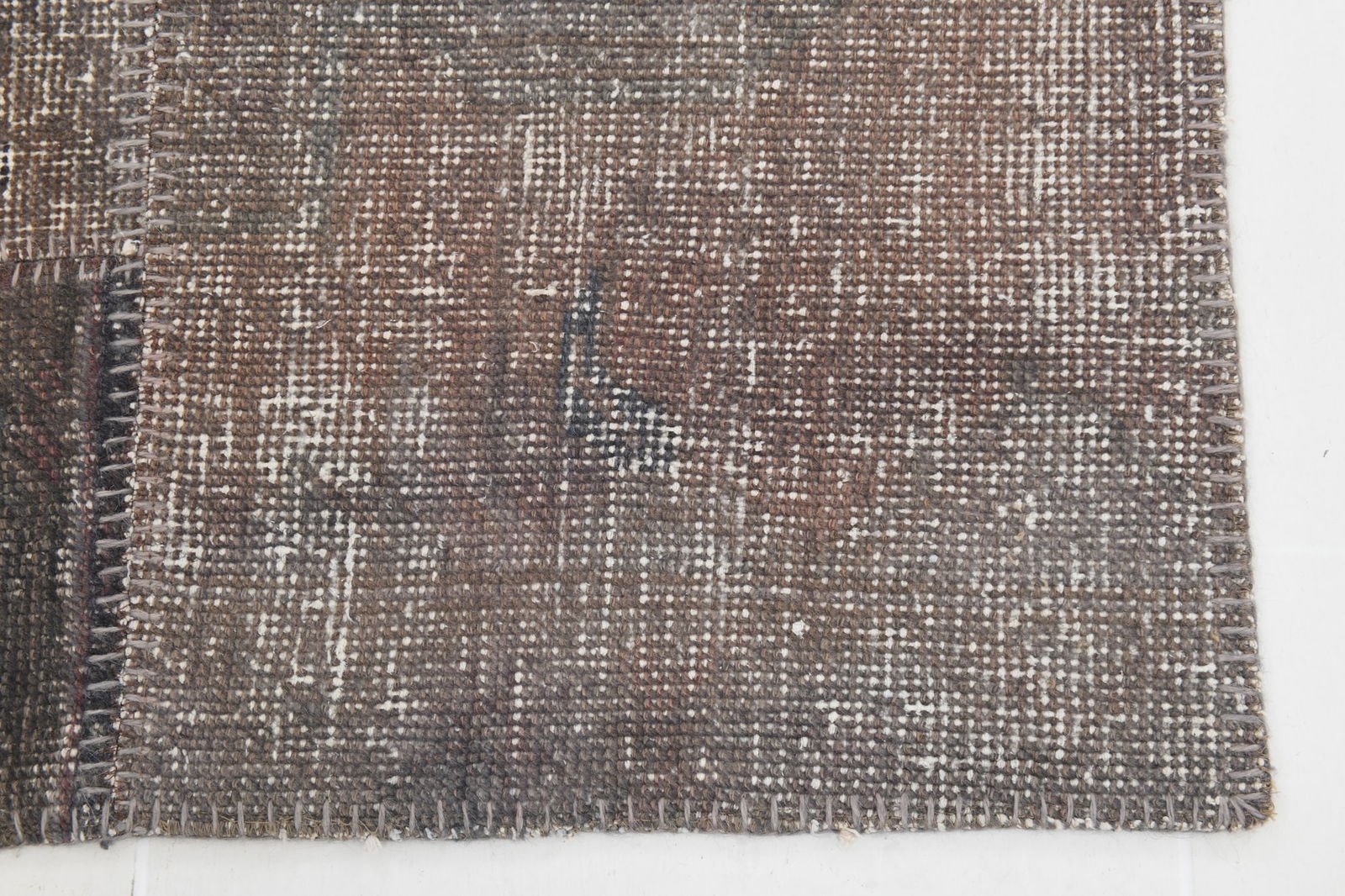 5'4'' x 7'9'' Handmade Vintage Wool Patchwork Rug - 313 - 11