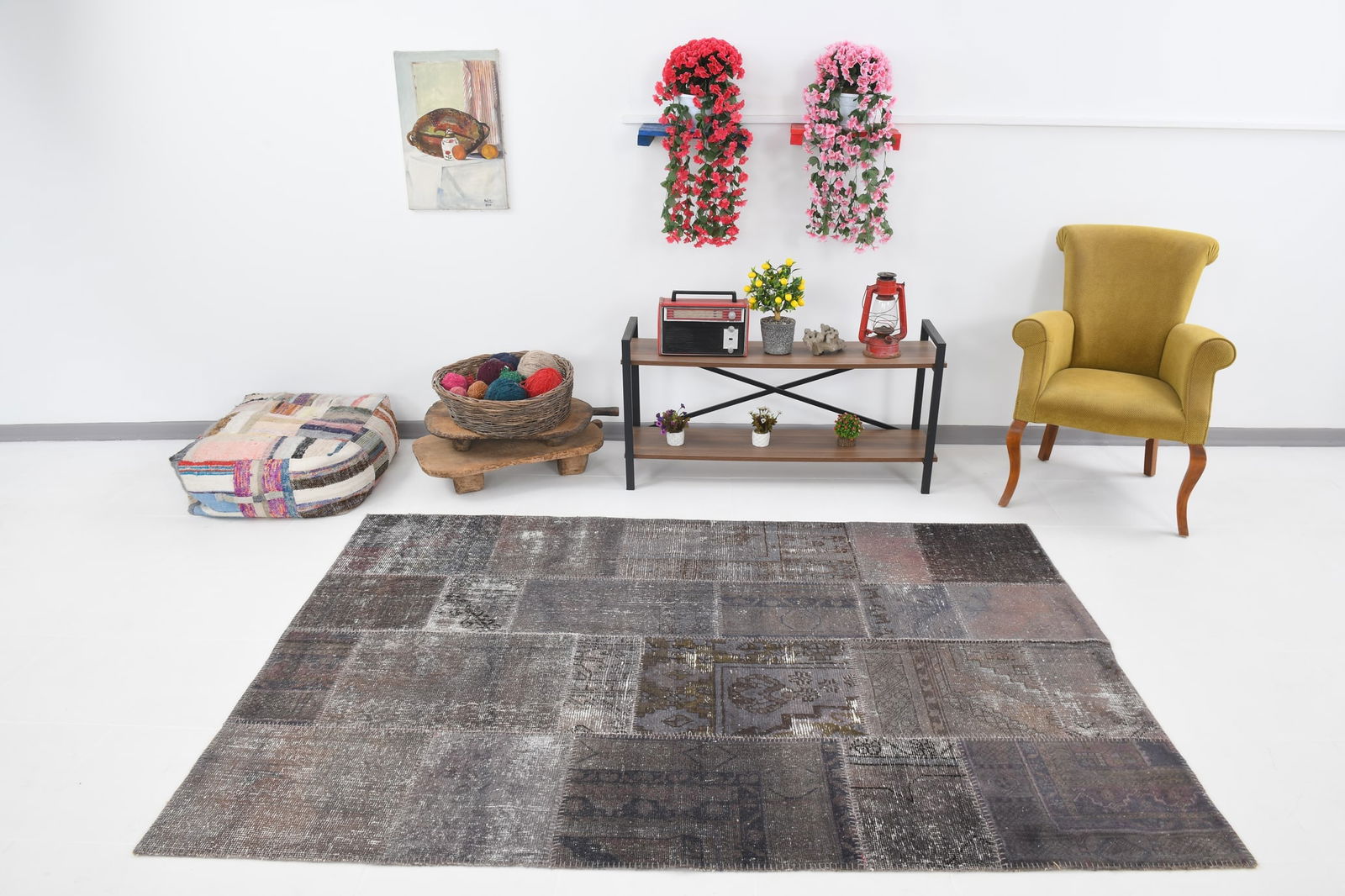 5'4'' x 7'9'' Handmade Vintage Wool Patchwork Rug - 313 - 2