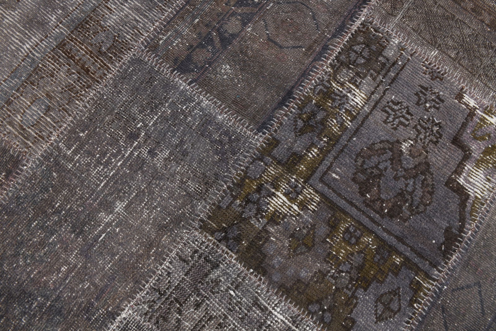 5'4'' x 7'9'' Handmade Vintage Wool Patchwork Rug - 313 - 6