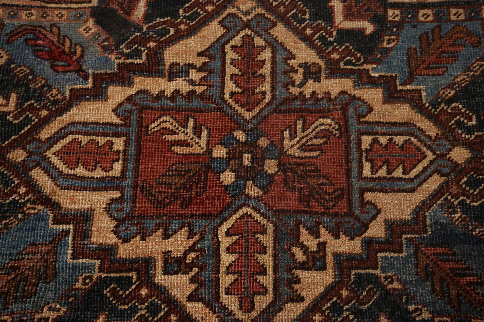 Pre-1900 Antique Heris Serapi Persian Area Rug 7x10 - 9