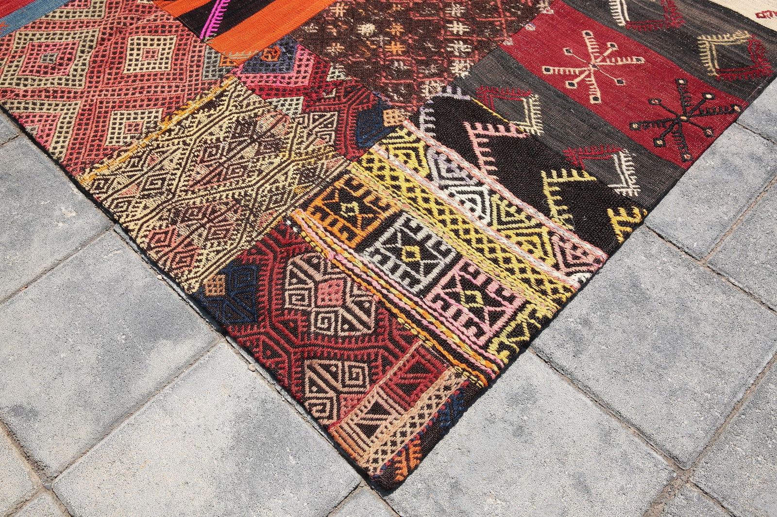 6'11'' x 9'11'' Handmade Vintage Wool Rug - 201 - 11