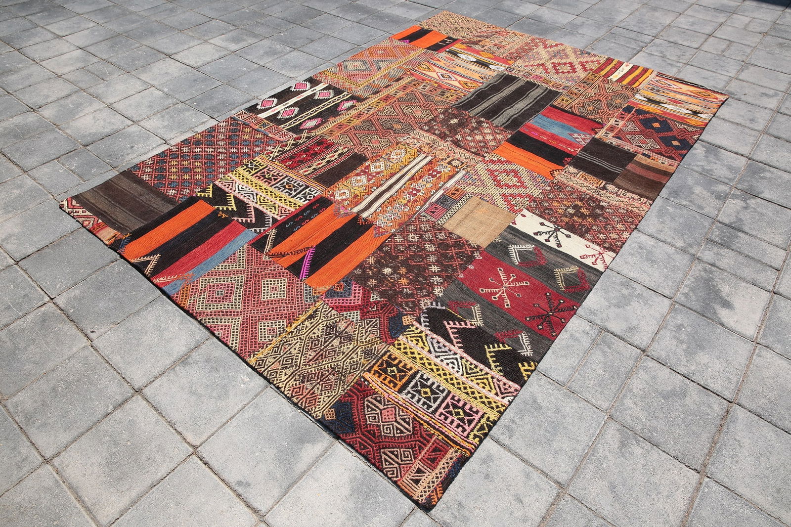6'11'' x 9'11'' Handmade Vintage Wool Rug - 201 - 2