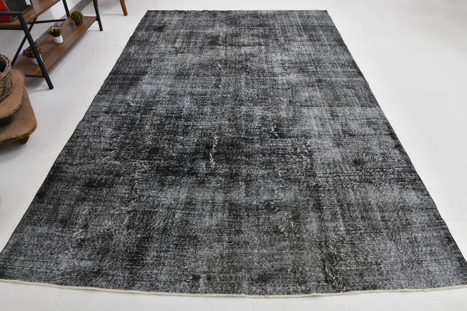 7'0'' x 10'11'' Handmade Vintage Wool Rug - 21959 - 5