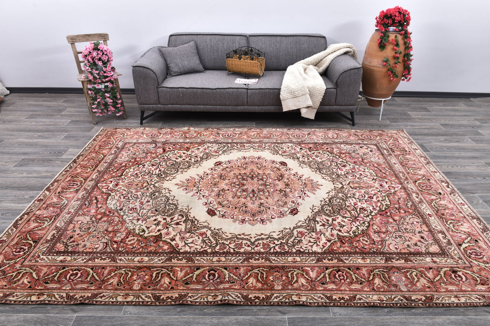 6'11'' x 10'0'' Handmade Vintage Wool Rug - 243812: Title: 6'11'' x 10'0'' Handmade Vintage Wool Rug - 243812Description:6'11'' x 10'0'' Handmade Vintage Wool Rug - 243812Origin:TurkiyeDate/Period:1960-90Materials:Wool,CottonDimension:6'11''x10'0''