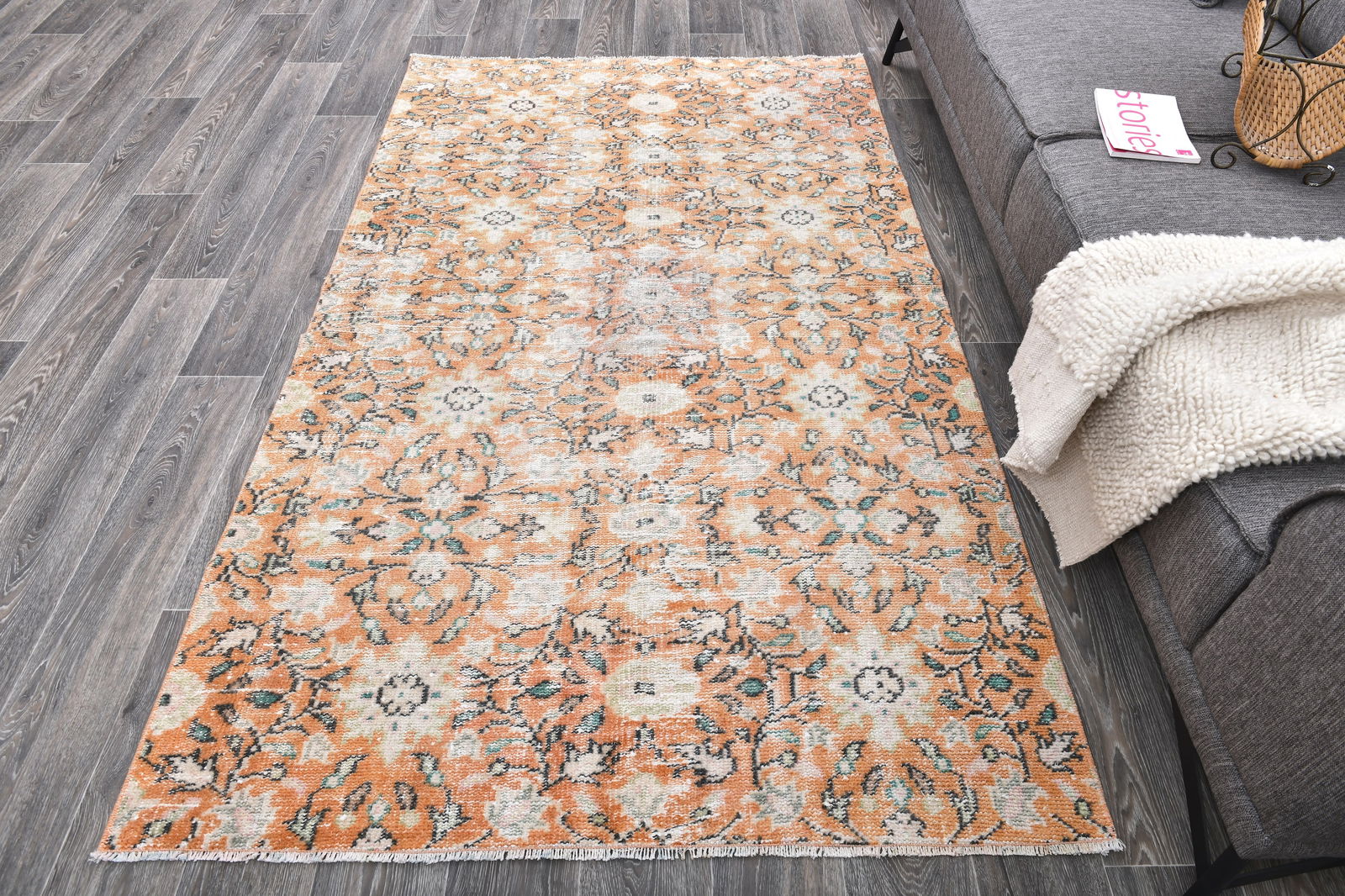 4'3'' x 7'2'' Handmade Vintage Wool Rug - 243804 - 3