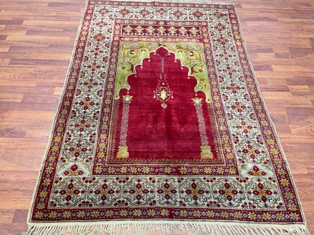 Antique Turkish Prayer Rug-5030: Title:Antique Turkish Prayer Rug-5030 Description:Gorgeous antique Turkish prayer rug, from east of Turkey, size 4 ft. 4 inches by 6 ft, excellent condition , complete rug with all original ends and e