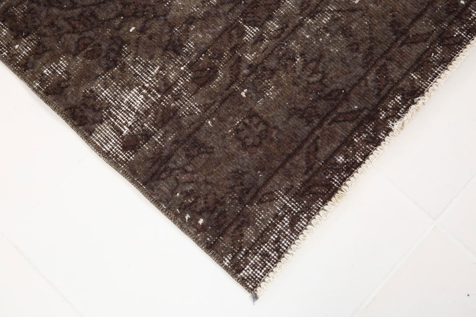 2'6'' x 10'1'' Turkish Vintage Runner Rug - 5844 - 15