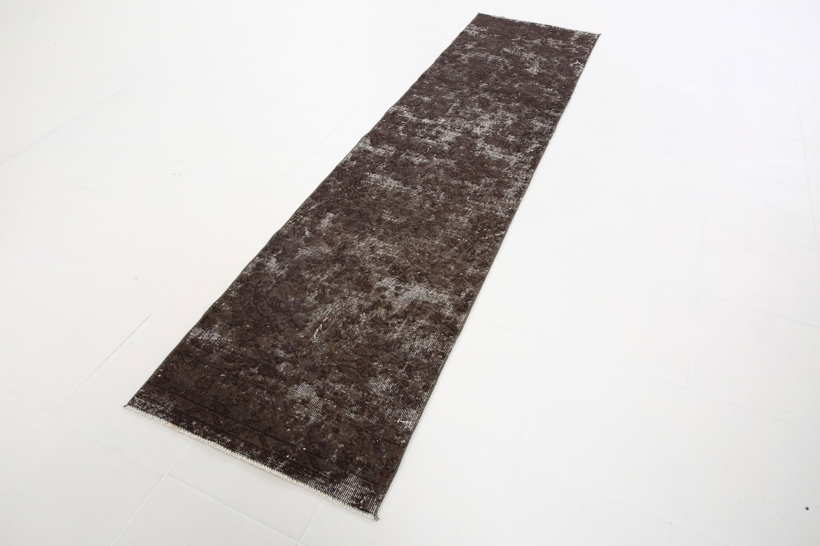 2'6'' x 10'1'' Turkish Vintage Runner Rug - 5844 - 6